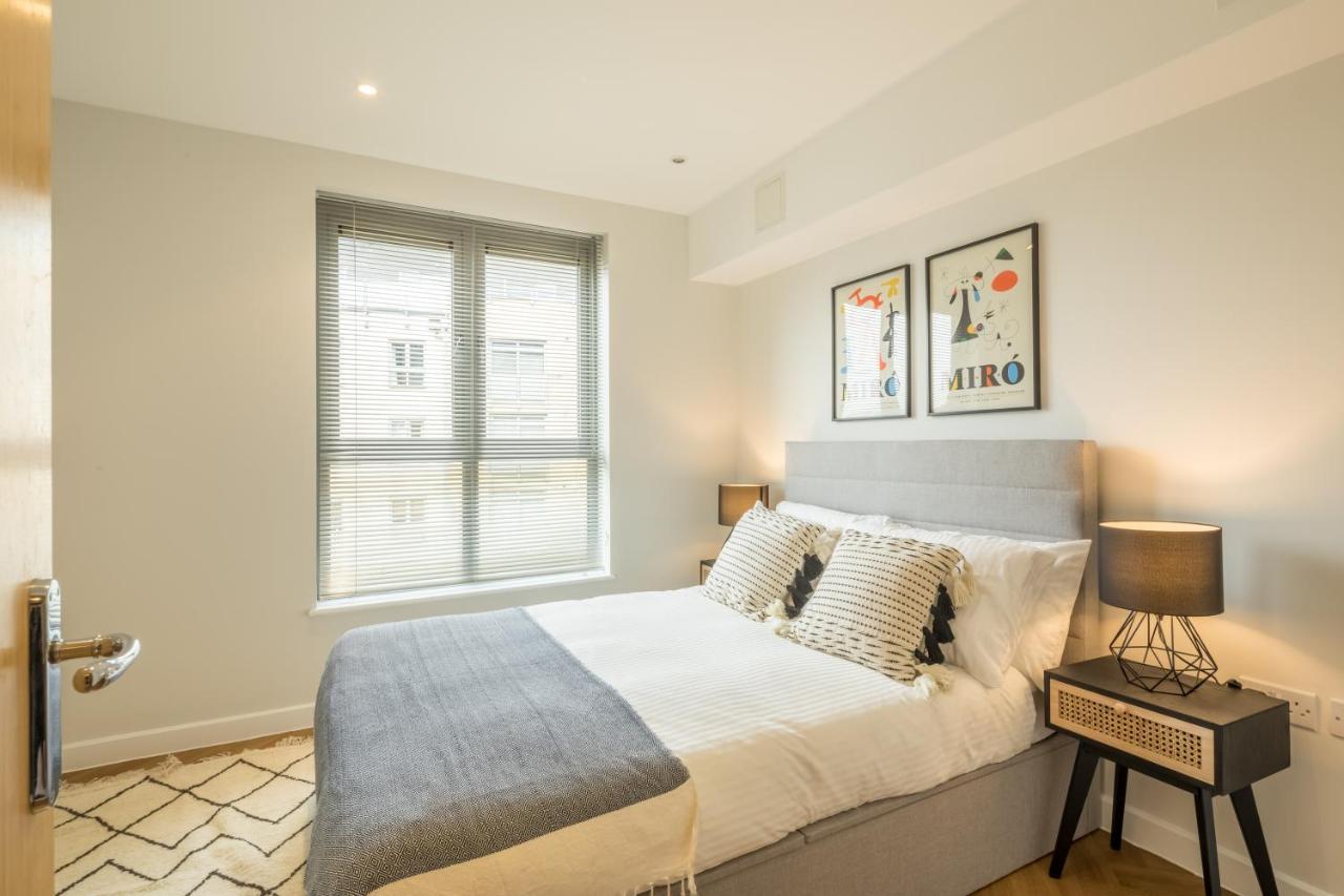 Executive 2Br Apartment Next To Station + Parking Cambridge  Ngoại thất bức ảnh