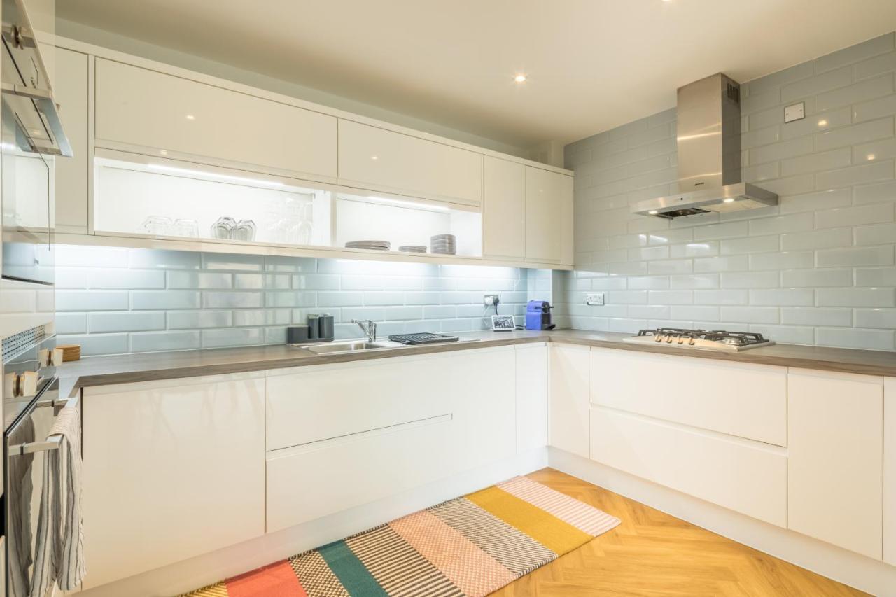 Executive 2Br Apartment Next To Station + Parking Cambridge  Ngoại thất bức ảnh