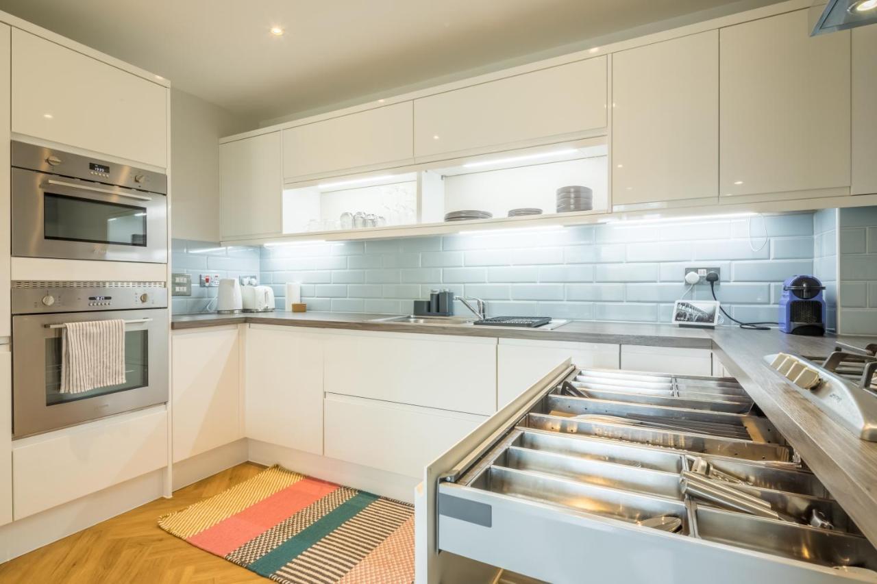 Executive 2Br Apartment Next To Station + Parking Cambridge  Ngoại thất bức ảnh