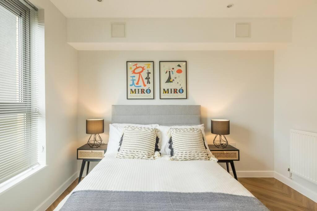 Executive 2Br Apartment Next To Station + Parking Cambridge  Ngoại thất bức ảnh